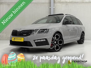 Skoda Octavia Combi 2.0 TSI VRS 245 Panodak Virtual Alcantara Navi Carplay Trekhaak