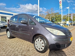 Mitsubishi Colt 1.3 Inform LET OP KOPPELING SLIPT