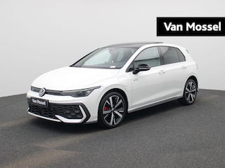 Volkswagen Golf 1.5 eHybrid GTE 272 PK | Automaat | Plug-In | Panorama Dak | Volledig Leder | Sport Pakket | Trekhaak | 18 Inch Catania Velgen | LED Matrix Koplampen | Navigatie | Digital Cockpit Pro | Stoelverwarming | Stuurwielverwarming | Side Assist | Head-Updisplay