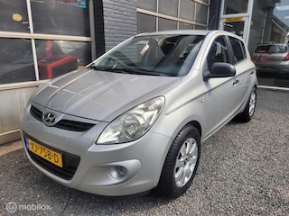 Hyundai i20 1.2i i-Drive | AIRCO | NWE KOPPELING | 145.000KM