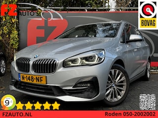 BMW 2-serie Tourer 220i High Executive - Lederen bekleding - Head-up display - Navigatie - Stoelverwarming - Trekhaak