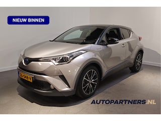 Toyota C-HR 1.8 Hybrid Style Bi-Tone - Stoelverwarming - Adaptive Cruise - Dodehoekdetectie - JBL Audio
