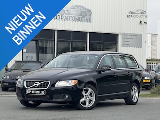 Volvo V70 1.6 T4 Nordic LEER/NAVI/CRUISE ADAPTIEF/LANE ASSIST/VOL!