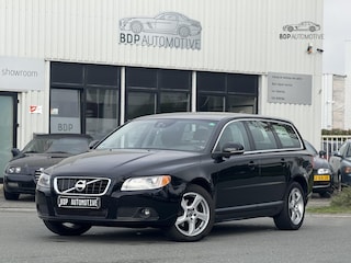 Volvo V70 1.6 T4 Nordic LEER/NAVI/CRUISE ADAPTIEF/LANE ASSIST/VOL!