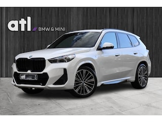 BMW X1 sDrive20i VOL | M-Sport | Pano | HUD | Harman Kardon | Keyless | Adap Cruise | 360 cam | Comf stoel + memory | Etc.
