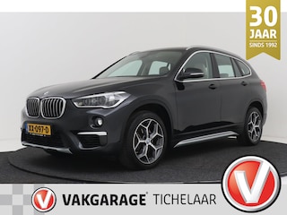 BMW X1 SDrive18i High Executive | Trekhaak | Org NL | Head-Up | Camera | Stoelverwarming | Sportstoelen | LED | 77.000 KM! |