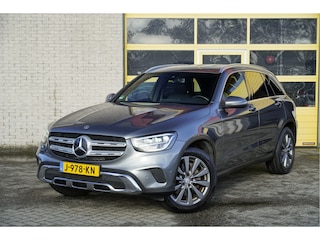 Mercedes-Benz GLC 200d 4MATIC 164PK! Automaat Business Solution BJ2020 Lmv 19" | Led V+A | Pdc | Navi | Elek. trekhaak | Elek. achterklep | Achteruitrijcamera | Climate control | Cruise control | Elektrische voorstoelen | Verwarmde voorstoelen | Zwarte hemel | Extra getint