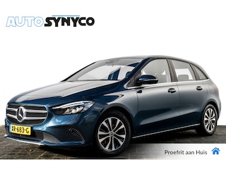 Mercedes-Benz B-klasse 180 Business Solution | LED | Trekhaak | Stoelverwarming | Camera | Carplay