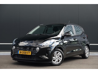 Hyundai i10 1.0 Comfort Smart Navigatie Achteruitrijcamera Stoelverwarming Airco Cruisecontrol CarPlay