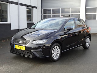 Seat Ibiza 1.0 EcoTSI Style Business Intense Automatische airco, navigatie, cruise controle, parkeersensoren voor en achter, licht metalen velgen, enz.