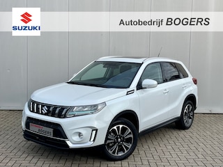 Suzuki Vitara 1.5 Hybrid Style Automaat Navigatie, Schuifdak, Adaptive Cruisecontrol, Climate Control, 17"Lm, Dodehoek Detectie