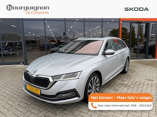 Skoda Octavia Combi 1.5 e-TSi 150 Pk Automaat Business Edition Plus | Matrix LED | Panoramadak | Camera | Trekhaak | Travel Assist | Climate | 18 Inch | 69.188 Km!!