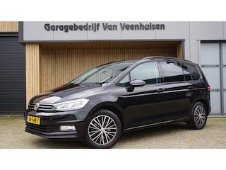 Volkswagen Touran 1.4 TSI 150pk Comfortline Business DSG 7-Zits LED Elek.Trekhaak Clima Navi App-Connect Adaptive Cruise Control 17inch LM *Complete Touran*