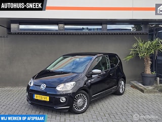 Volkswagen Up 1.0 high up! BlueMotion | Navi | Airco | Leer
