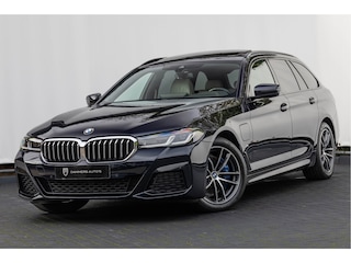 BMW 5-serie Touring 530e xDrive Business Edition Plus Pano Comfortstoelen M-pakket