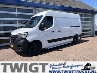 Renault Master T35 2.3 dCi 135 L2H2 Work Edition