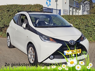 Toyota Aygo 1.0 VVT-i x-Wave Cabrio-Top! Camera! VERWACHT!!