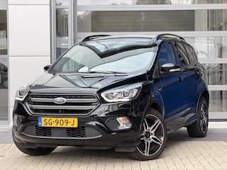 Ford Kuga 1.5 EcoBoost ST Line | Half leder/ alcantara | Voorruit verwarming | Apple Carplay | Navigatie | Cruise Control 1.800kg trekgewicht