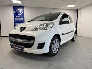 Peugeot 107 1.0-12V Sportium