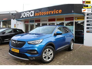 Opel Grandland X 1.2 Turbo Business Executive
