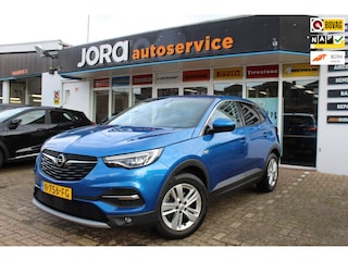 Opel Grandland X 1.2 Turbo Business Executive