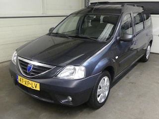 Dacia Logan 1.6 Lauréate - Airco - Trekhaak - Netjes Onderhouden
