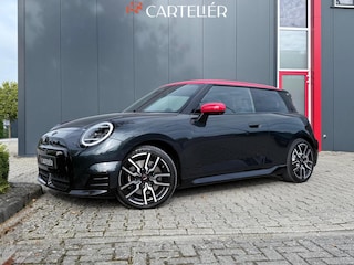 Mini Mini Electric John Cooper Works XL Cooper SE | 54.2 kWh 1E EIGENAAR | PAKKET XL | HARMAN KARDON | PANO | HEAD-UP | LED | CARPLAY | INTERIEURCAMERA | MEMORY