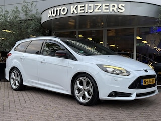 Ford Focus Wagon 2.0 EcoBoost ST-2 Recaro Stoelverw. Cruise Clima Keyless 18''LM 250 PK!