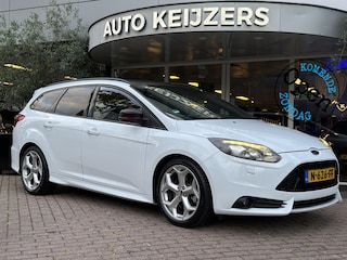 Ford Focus Wagon 2.0 EcoBoost ST-2 Recaro Stoelverw. Cruise Clima Keyless 18''LM 250 PK!
