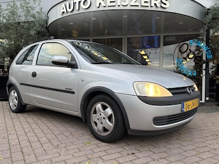 Opel Corsa 1.2-16V Comfort Radio/CD, Centrale vergrendeling, Elektrische ramen, Trekhaak