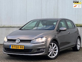 Volkswagen Golf 1.4 TSI Highline NAP I DEALER ONDERHOUDEN I 1e EIGENAAR I NAVI I TREKHAAK I SENSOREN I APK I NETTE AUTO