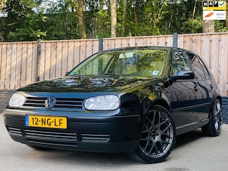 Volkswagen Golf 1.6 Comfortline AIRCO I NAVI I 18 LMV I APK