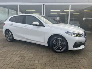 BMW 116i Business Edition / Clima / Virtual / Led / Pdc 50%deal 8975 ACTIE
