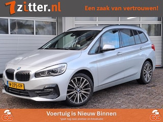 BMW 2-serie Tourer 218i, 7-Persoons, Sportline, Trekhaak, Head Up, Navigatie,
