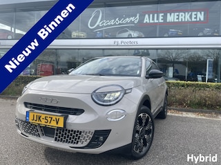 Fiat 600 1.2 Hybrid La prima Full options / met fabrieksgarantie / 136 PK / Navigatie / Multimedia / Bluetooth / A-uitrijcamera