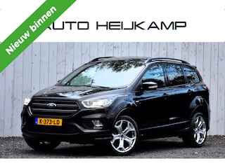 Ford Kuga 1.5 EcoBoost Vignale | Pano-dak | Adaptive Cruise | Trekhaak |