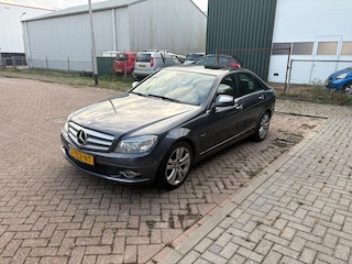 Mercedes-Benz C-klasse 180 K Avantgarde Automaat Cruise Schuif/Kanteldak Halfleder Navi Trekhaak Pdc Achter Airco