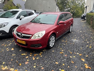 Opel Vectra Wagon 2.2-16V Executive AUTOMAAT