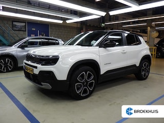 Jeep Avenger Summit 54 kWh Navigatie | Climate | Apple Carplay/Android Auto | | Achteruitrijcamera | Cruise control adaptief met Stop&Go en stuurhulp | Elektrische ramen achter