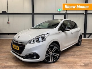 Peugeot 208 1.2 Pure Tech GT-Line / NAVI / PANORAMADAK / CLIMA / CAMERA /