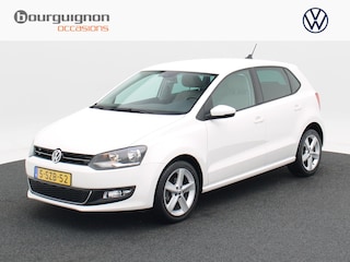 Volkswagen Polo 1.2 TSi Automaat Highline Edition | Navigatie | Parkeersensoren | Bluetooth | 16 Inch | Slechts 43.718 KM!! | 1e Eigenaar | Dealeronderhouden!