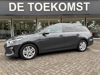 Kia Ceed 1.0 T-GDI MHEV Automaat Navigatie Haf Leder Trekhaak afnb
