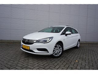 Opel Astra Sports Tourer 1.6 CDTI Online Edition Airco / Cruise / Navi / Elektr. ramen / Trekhaak / Lm velgen