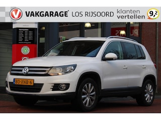Volkswagen Tiguan 1.4 TSI BMT *Sport* | Trekhaak | Alcantara | Cruise & Climate Control | PDC V + A | Orig. NL |