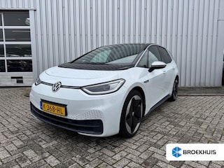 Volkswagen ID.3 First Max 58 kWh l Panoramadak l Camera achter l Stoelverwarming l Stoelmassage l Parkeersensoren voor en achter l Adaptieve Cr. Control