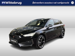 Cupra Leon 1.4 e-Hybrid Performance / 18 Inch / Kuipstoelen / Adaptive Cruise / Navigatie / 204PK