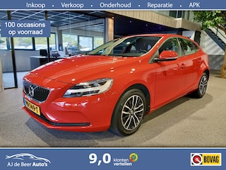 Volvo V40 2.0 T2 Nordic+ Brandweer rood | Navigatie | Cruise | Nette auto