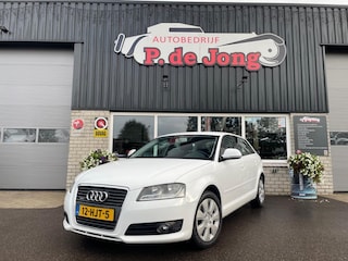 Audi A3 1.8 TFSI QUATTRO Attraction Pro Line, Trekhaak, Cruisecontrol