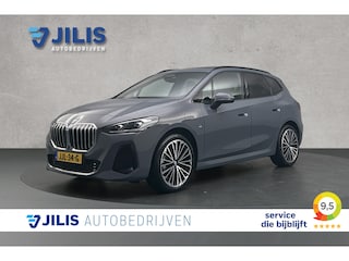 BMW 2-serie Tourer 225e xDrive | Camera | Lederen bekleding | Panoramadak | Apple Carplay