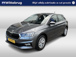 Skoda Fabia 1.0 TSI Selection / GARANTIE TM 10-2028/ LED/ CRUISE CONTROL/ DAB/ SMARTLINK/ BLUETOOTH/ PARK. SENSOREN A/ AIRCO/ LEDER MULTI. STUUR/ 15" LMV